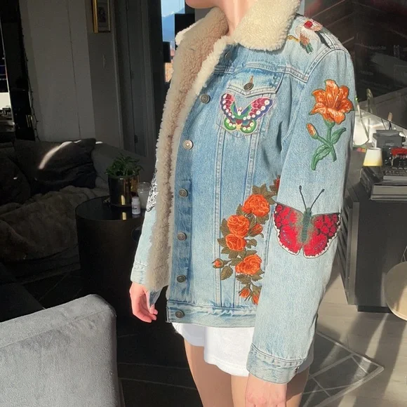 One of a kind Gucci Embroidered Denim Jacket with Real Lamb Shearling - Picture 2 of 5